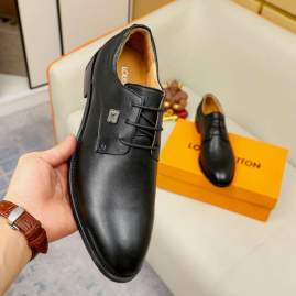 Picture of Louis Vuitton Shoes _SKULVsz38-44065813805